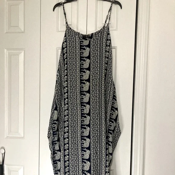 Yidarton maxi dress - Picture 1 of 4